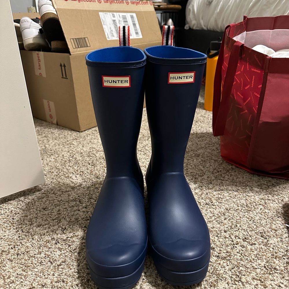 hunter rain boots navy